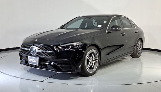 Mercedes Benz • Clase C