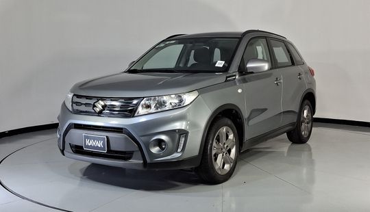 Suzuki • Vitara