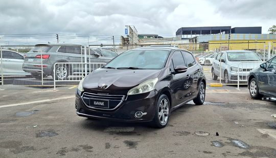 Peugeot • 208