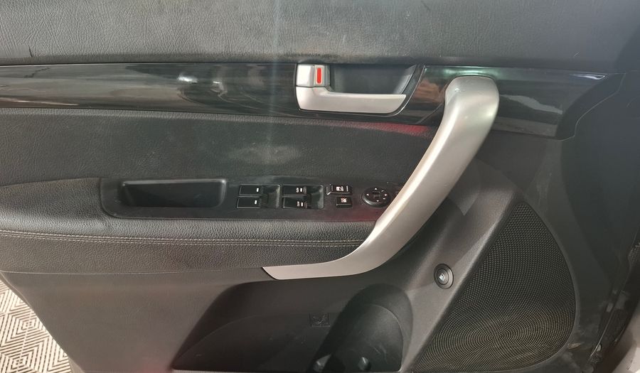 Kia Sorento 2.4 EX PREMIUM AT Suv 2011