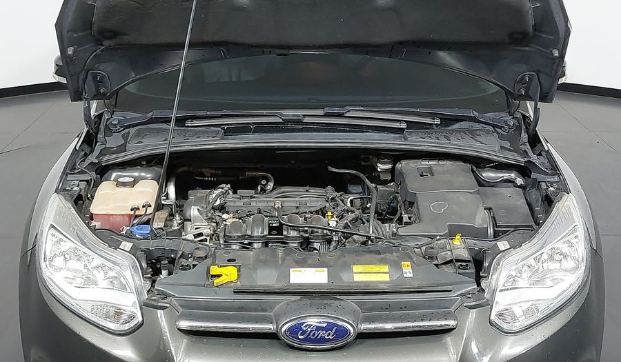 Ford Focus 1.6 16V TIVCT SEDAN SE Sedan 2014