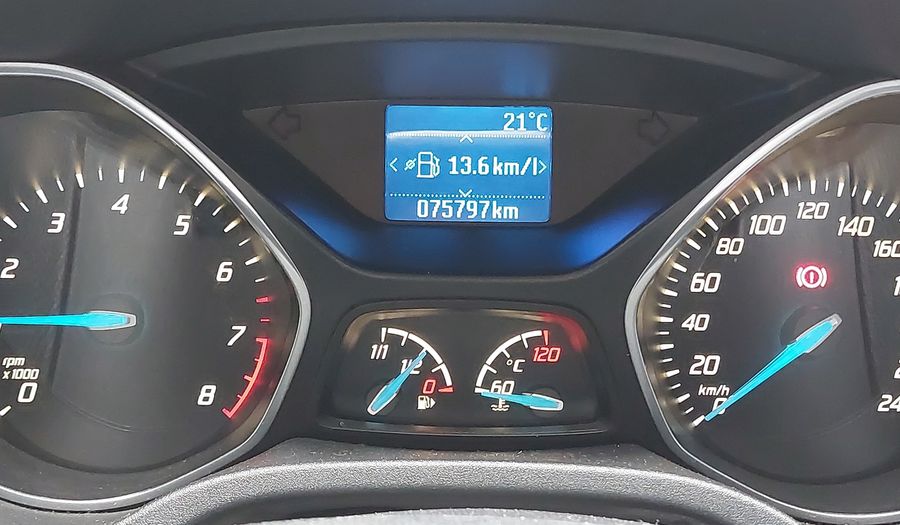Ford Focus 1.6 16V TIVCT SEDAN SE Sedan 2014