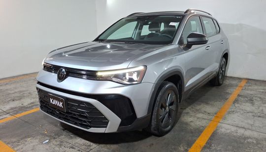 Volkswagen • Taos
