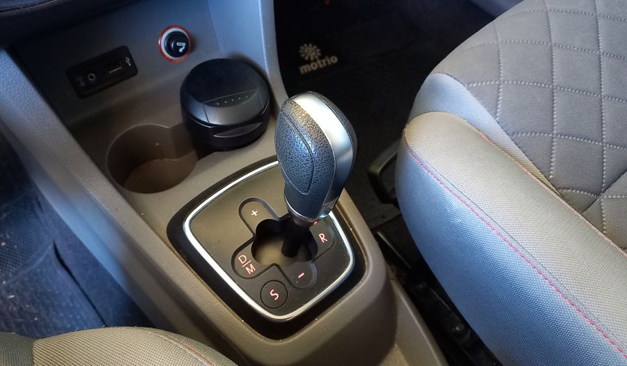 Volkswagen Fox 1.6 HIGHLINE I MOTION Hatchback 2015