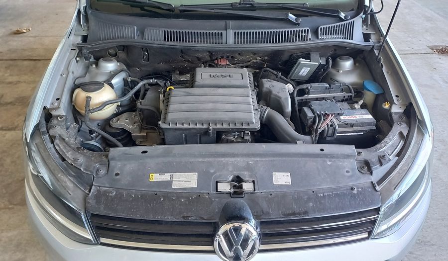 Volkswagen Fox 1.6 HIGHLINE I MOTION Hatchback 2015