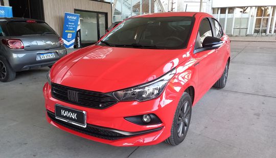 Fiat • Cronos