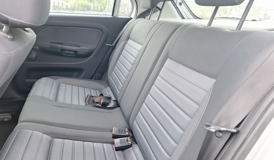 Volkswagen Gol 1.6 TRENDLINE 2AB ABS Hatchback 2014