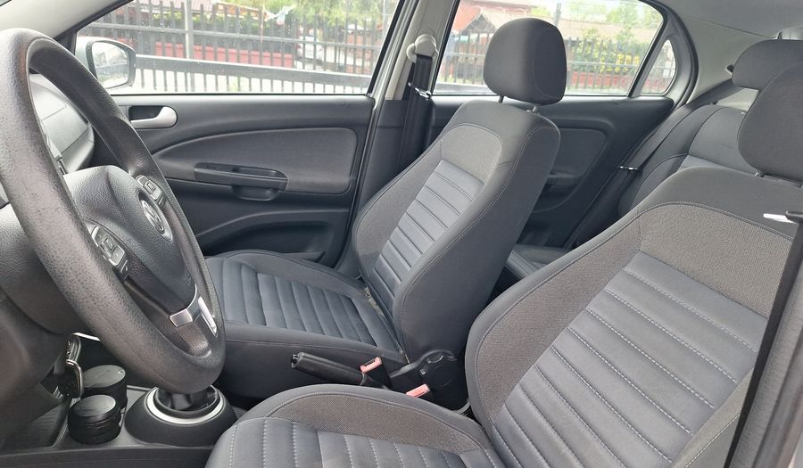 Volkswagen Gol 1.6 TRENDLINE 2AB ABS Hatchback 2014