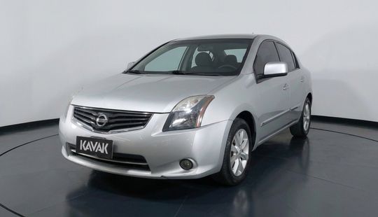 Nissan • Sentra