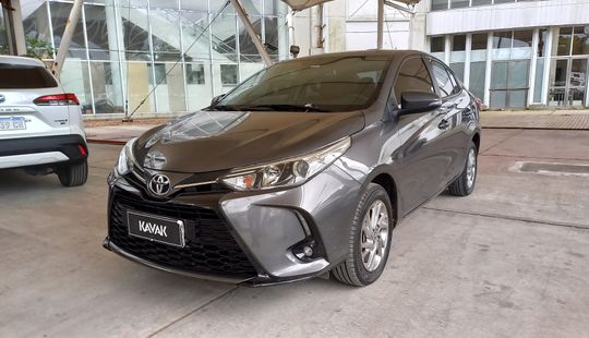 Toyota • Yaris