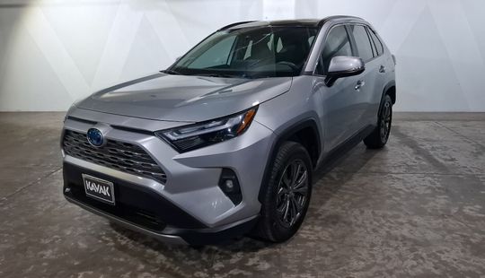 Toyota • RAV4