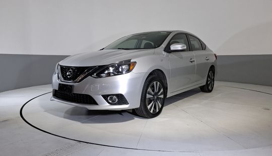 Nissan • Sentra