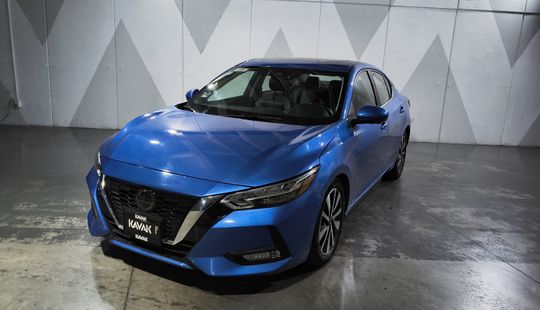 Nissan • Sentra