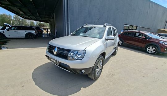 Renault • Duster