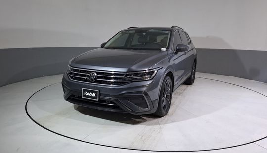 Volkswagen • Tiguan