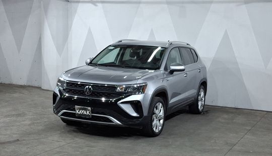 Volkswagen • Taos
