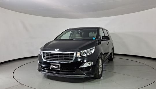 Kia • Sedona