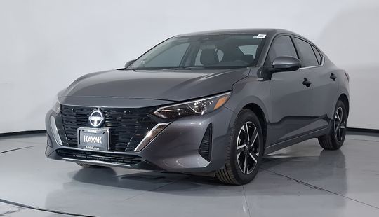 Nissan • Sentra