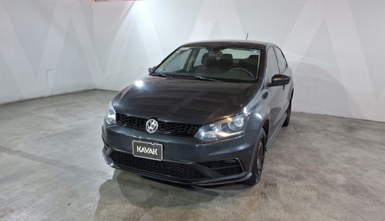 Volkswagen • Vento