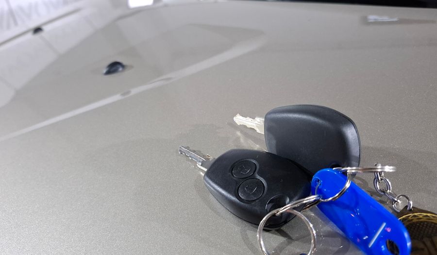 Renault Sandero 1.6 16V PH2 CONFORT Hatchback 2011