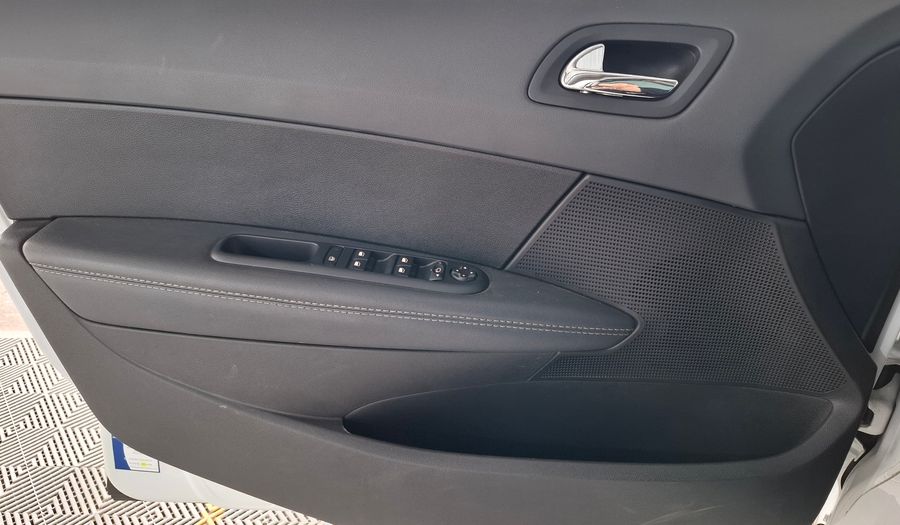 Peugeot 308 1.6 THP FELINE TIPTRONIC Hatchback 2017