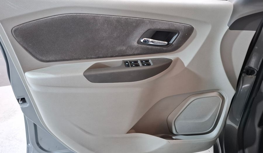 Chevrolet Spin 1.8 LTZ 5S Minivan 2013