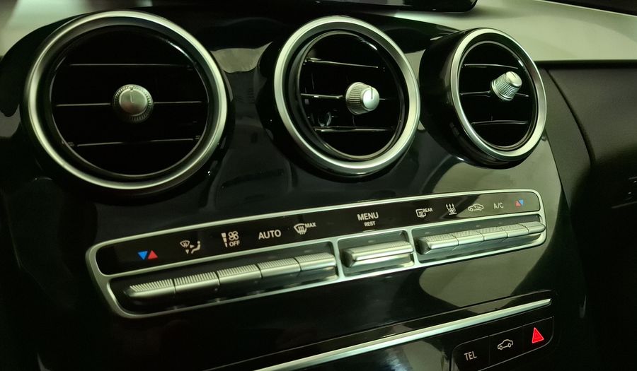 Mercedes Benz Clase C 2.0 300 E AUTO Sedan 2021