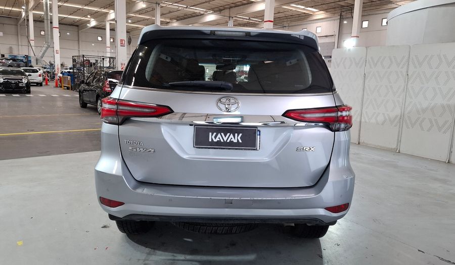 Toyota Sw4 2.8 TDI SRX AUTO 4WD Suv 2021