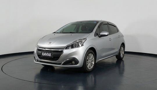 Peugeot • 208