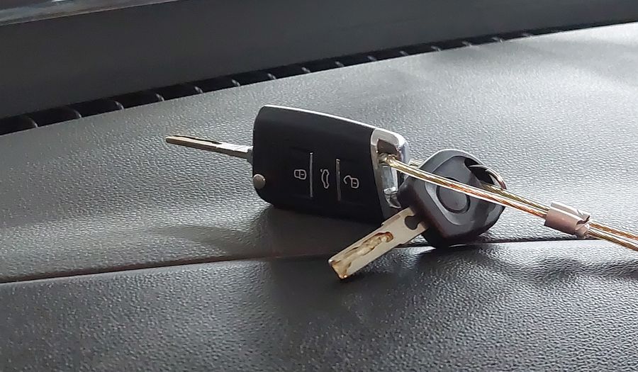 Volkswagen Fox 1.6 VHT TOTAL FLEX Hatchback 2013