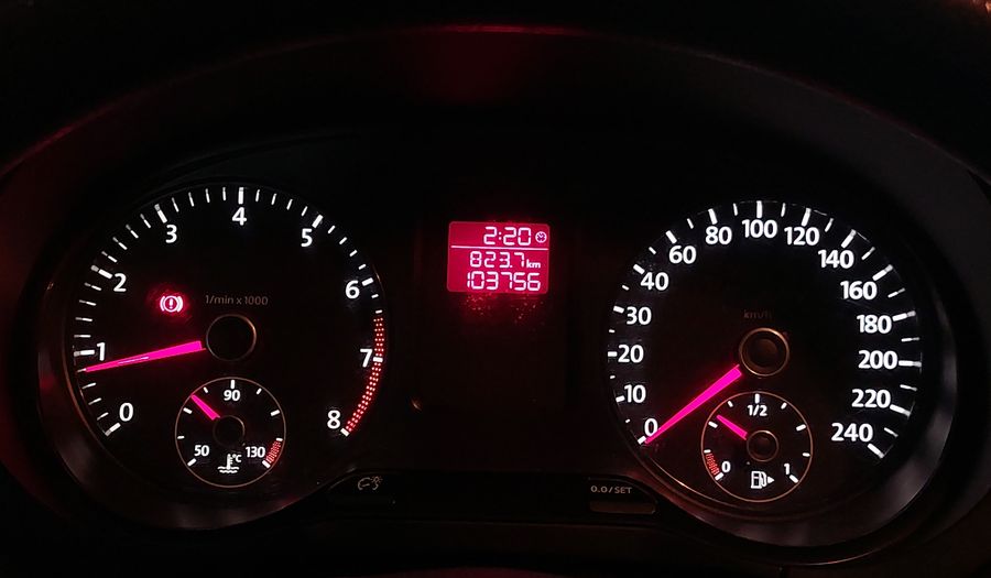Volkswagen Fox 1.6 VHT TOTAL FLEX Hatchback 2013