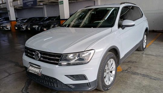 Volkswagen • Tiguan