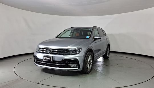 Volkswagen • Tiguan