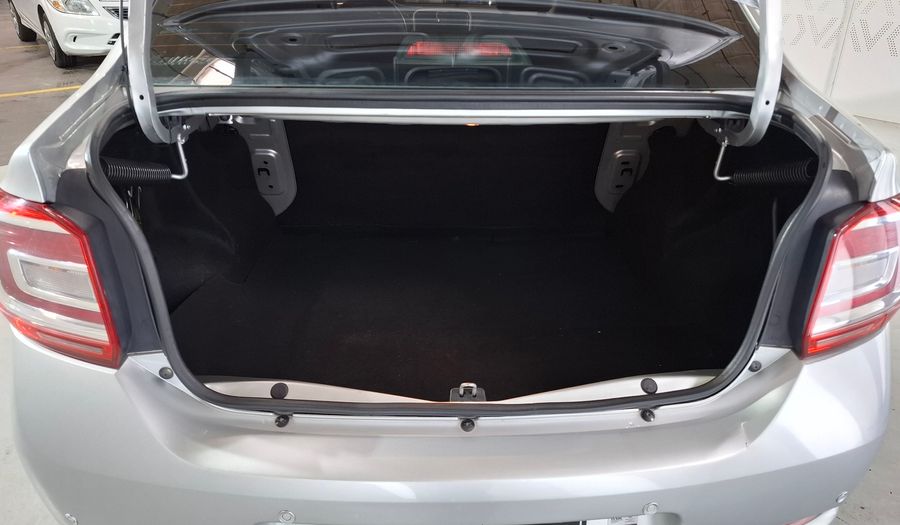 Renault Logan 1.6 EXPRESSION Sedan 2015