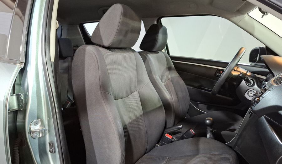 Suzuki Swift 1.4 GLS MT Hatchback 2013