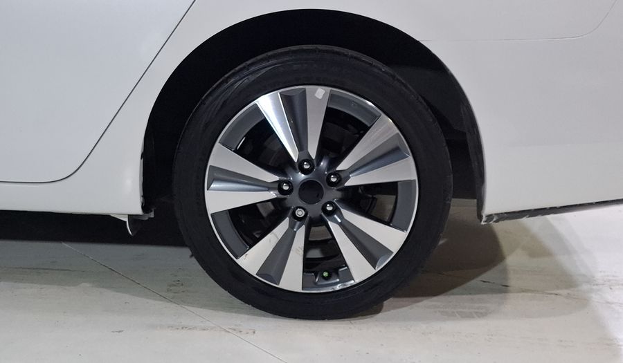 Nissan Sentra 1.8 EXCLUSIVE NAVI AUTO Sedan 2018