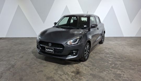 2021 • 101,231 km • Automático