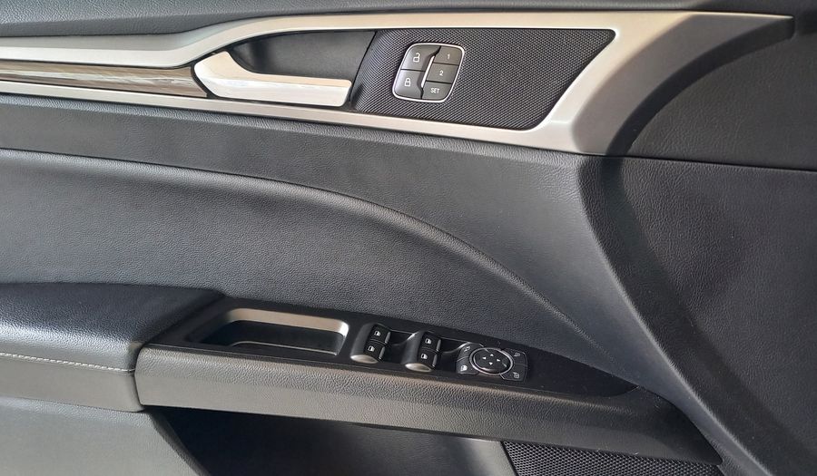 Ford Mondeo 2.0 SEL AUTO Sedan 2019