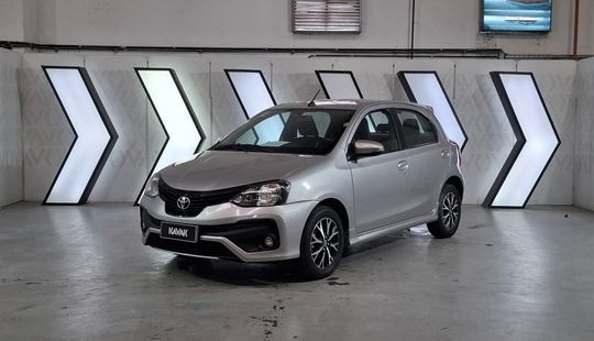 Toyota • Etios
