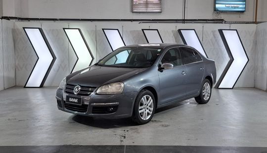 Volkswagen • Vento