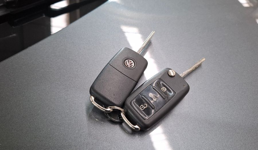 Volkswagen Vento 2.5 LUXURY TIPTRONIC Sedan 2011