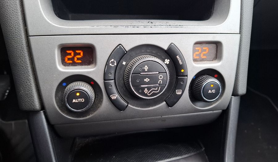 Peugeot 408 2.0 16V ALLURE+ Sedan 2011