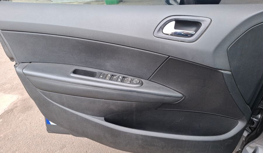 Peugeot 408 2.0 16V ALLURE+ Sedan 2011