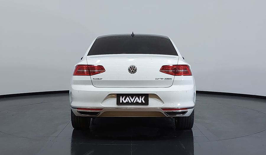 Volkswagen Passat 2.0 TSI HIGHLINE DSG Sedan 2017