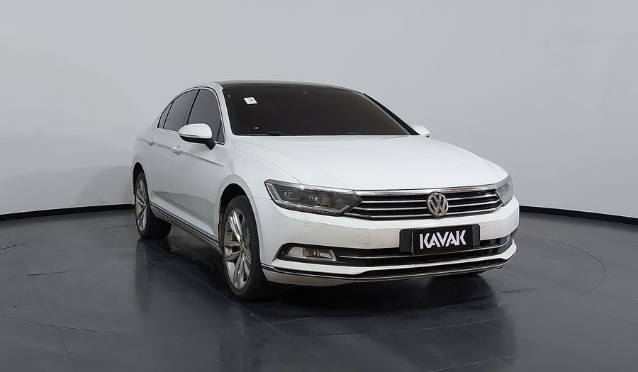 Volkswagen Passat 2.0 TSI HIGHLINE DSG Sedan 2017