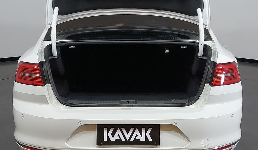 Volkswagen Passat 2.0 TSI HIGHLINE DSG Sedan 2017