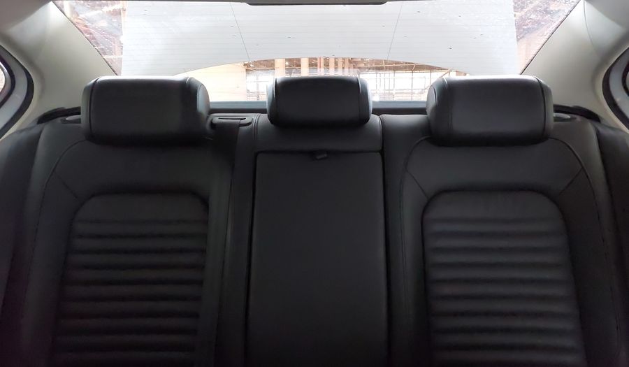 Volkswagen Passat 2.0 TSI HIGHLINE DSG Sedan 2017