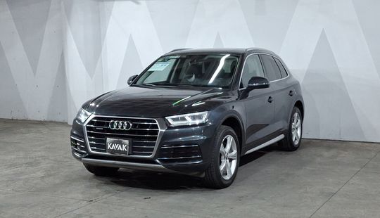 Audi • Q5