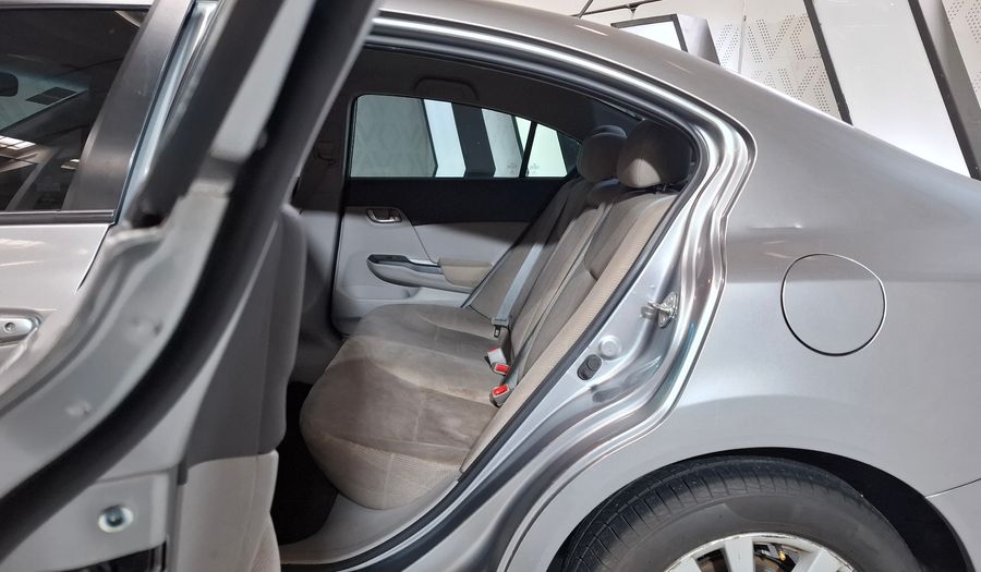 Honda Civic 1.8 I-VTEC LXS Sedan 2013