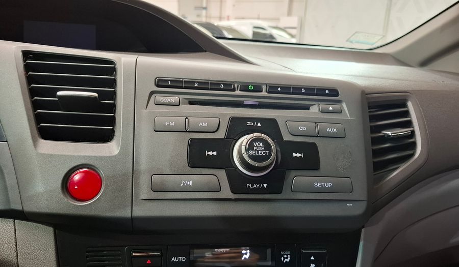 Honda Civic 1.8 I-VTEC LXS Sedan 2013